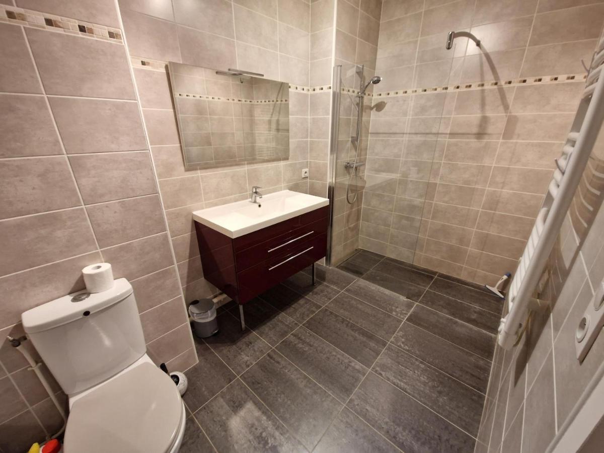 Confort 2 Pieces Pour 4 Pers, Chatelaillon-Plage, Parking - Fr-1-706-4 Екстер'єр фото